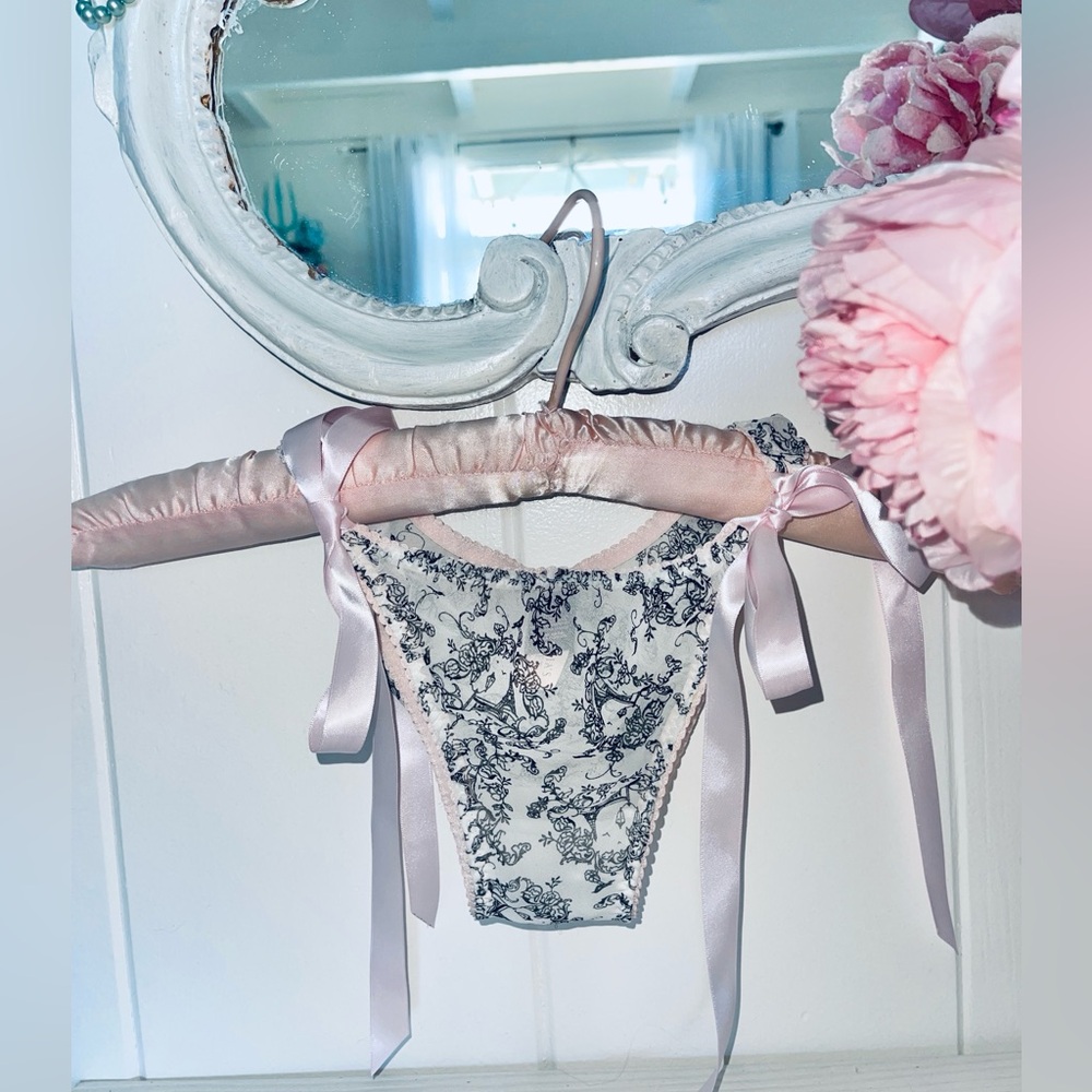 Victoria’s Secret 2013 Sheer Toile Adjustable Ribbon Tie Bow Side Bikini Panties